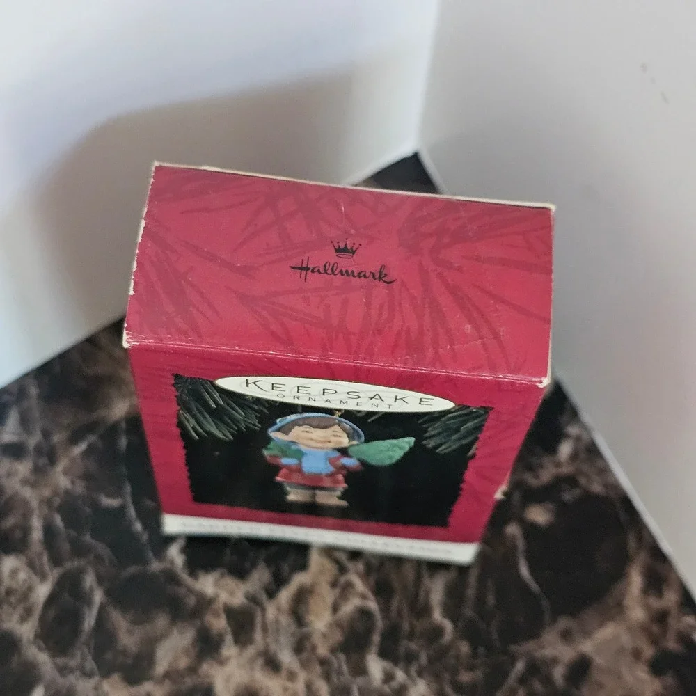 Hallmark keepsake ornament
